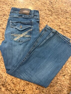 Slim Men’s Blue Denim Jeans with Flap Back Pocket Detail